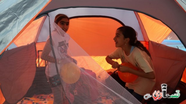 طلاب كفرقاسم  يشاركون في المخيم الكشفي القطري